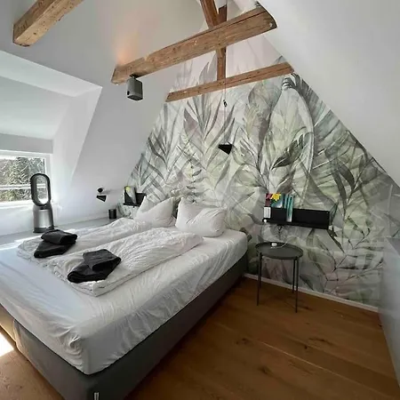 Deine Auszeit: Kurztrip Ins Gruene, Wochenendhaus *